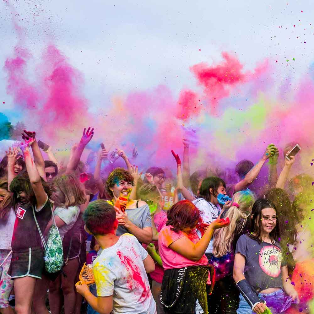 Emotional Contagion in Crowds Eye Tracking Study